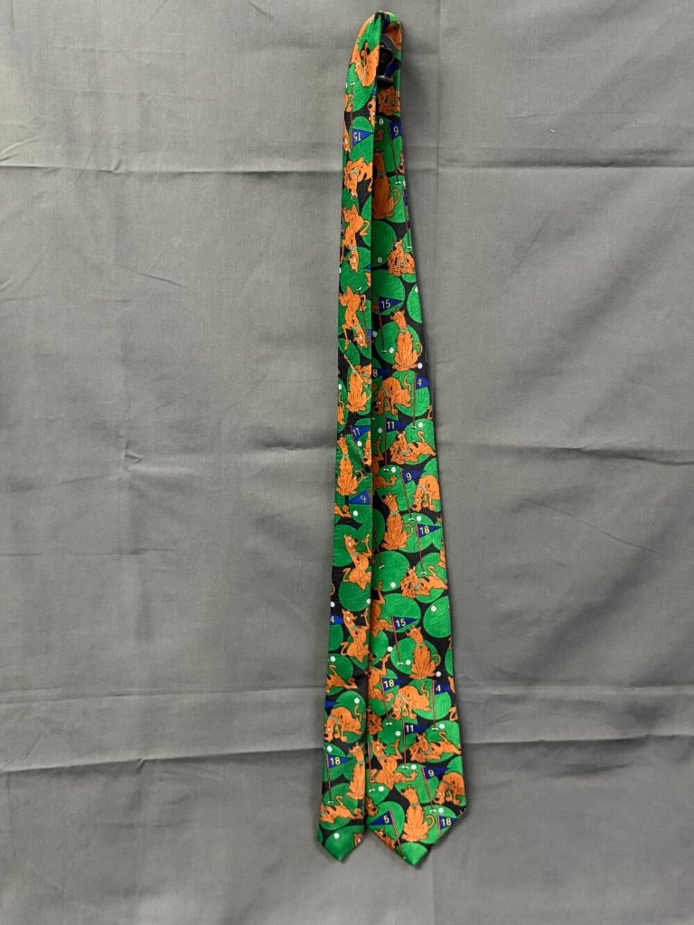 Vintage 1999 Scooby-Doo Golf Necktie Green Cartoon Network Novelty Tie - Picture 2 of 4